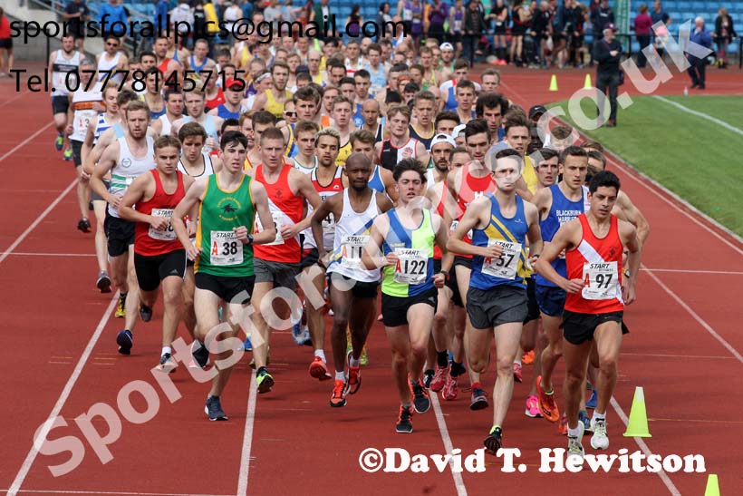 Senior mens 6 stage relay, Northern Senior 6 and 4 and Junior Stage Road Relays, SportsCity, Manchester. Photo:  David T. Hewitson/Sports for All Pics